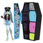 Monster High, Frankie Stein, papusa cu accesorii