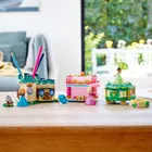 LEGO Disney Princess, Creatiile fermecate ale Aurorei, Meridei si Tianei, 43203