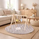 Lionelo, Anis, set: stand educativ din lemn si covoras