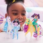 Unicorn Academy, papusa Layla si unicorn Glacier