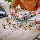 LEGO Jurassic World, Centru pentru turisti: T. rex si raptor la atac, 76961