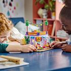LEGO Friends, Bucataria comunitara din orasul Heartlake, 41747