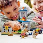 LEGO Jurassic Park, Evadarea unui Velociraptor, 76957