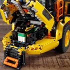LEGO Technic, Transportor Volvo 6-6, 42114