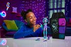 Monster High, Secrete Infricosatoare, Twyla, papusa cu accesorii