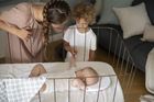 Motherhood, Perna ergonomica de stabilizare pentru bebelusi, Grey Classics