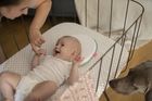 Motherhood, Perna ergonomica de stabilizare pentru bebelusi, Grey Classics