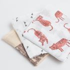 Cool Club, Scutece din tetra pentru baieti, ecru, imprimeu animalute, 70-70 cm, set 3 buc.