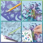 Nebulous Stars, Calutii Ariaz si Joyiaz, caiet de schite cu creioane colorate si stickere