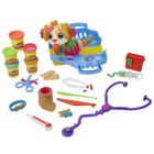 Play-Doh, Care 'n Carry Vet, set creativ + 4 cutii de plastilina GRATUIT, set promotional