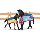 Schleich, Horse Club, Tarc de cai cu iapa si manz, set, 42611