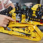 LEGO Technic, Buldozer Cat D11 controlat de aplicatie, 42131