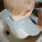 BabyOno, Baveta din silicon cu inchidere reglabila, albastru