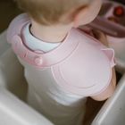 BabyOno, Baveta din silicon cu inchidere reglabila, roz