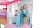 Barbie, Casa in Malibu + Kartul Stacie gratuit, set promotional cu papusa