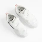 Cool Club, Pantofi sport pentru fete, alb, talpa cu leduri, imprimeu Kuromi