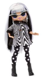 L.O.L. Surprise, O.M.G., Groovy Babe, papusa