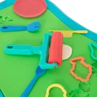 Smiki, masuta cu pasta modelatoare, 4 culori si accesorii