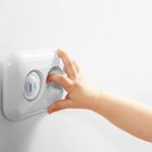 Akuku, protectori pentru prize electrice