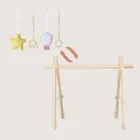 Lionelo, Anis, set: stand educativ din lemn si covoras