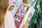 Pink It, masuta de toaleta interactiva cu accesorii de machiaj