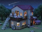 Sylvanian Families, Casa mare de oras cu camera secreta la mansarda, set fara figurine, 5708