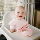 BabyOno, Baveta din silicon cu inchidere reglabila, roz