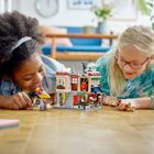 LEGO Creator, Restaurantul cu taietei din centrul orasului, 31131