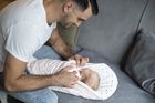 Motherhood, Paturica de infasat cu insertie din cocos, Pink Splashes