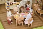 Sylvanian Families, Casa mare rustica cu camera la mansarda, set cu figurine, 5727