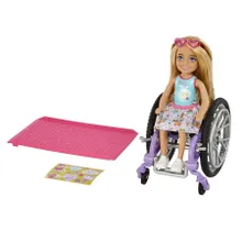 Barbie, Chelsea pe scaun cu rotile, par blond, papusa cu accesorii