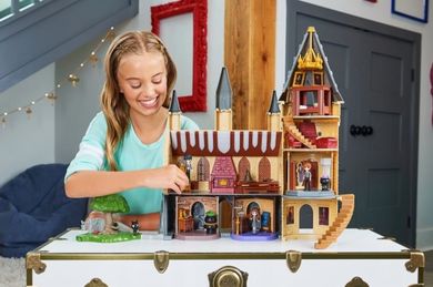 Harry Potter, Castel Hogwart + Hermiona, setul cu figurina
