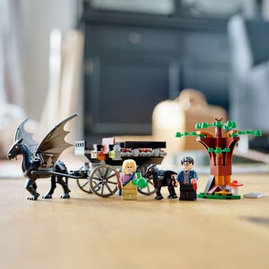 LEGO Harry Potter, Trasura si caii Thestral de la Hogwarts, 76400