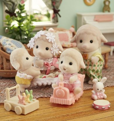 Sylvanian Families, Familia de oite, set de figurine, 5619