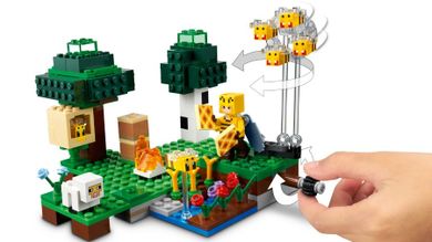 LEGO Minecraft, Ferma albinelor, 21165