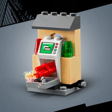 LEGO Super Eroi, Batman contra hotului Riddler, 76137