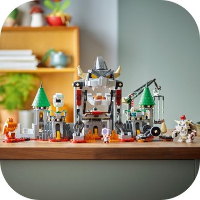 LEGO Super Mario, Set de extindere Batalia lui Dry Bowser de la castel, 71423