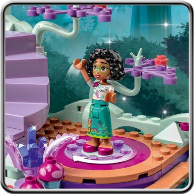 LEGO Disney, Casa fermecata din copac, 43215