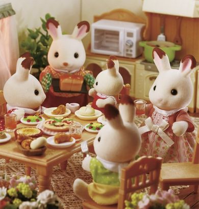 Sylvanian Families, Casa mare rustica cu camera la mansarda, set cu figurine, 5727
