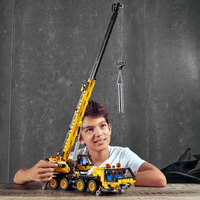 LEGO Technic, Macara mobila, 42108