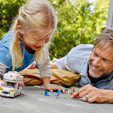 LEGO City Great Vehicles, Rulota de vacanta, 60283