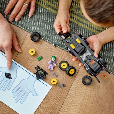 LEGO DC Batman, Urmarire pe Batmobile: Batman contra Joker, 76264
