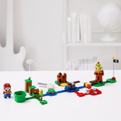 LEGO Super Mario, Aventurile lui Mario - Set de Baza, 71360