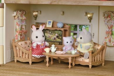 Sylvanian Families, Casa mare rustica cu camera la mansarda, set cu figurine, 5727