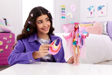Barbie, Extra Fly, papusa Hippie de plaja cu accesorii