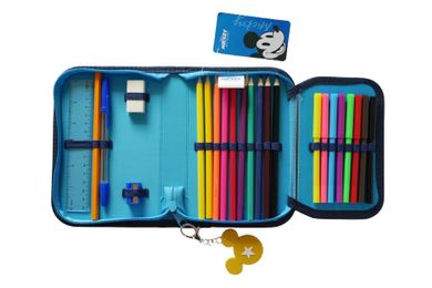 Beniamin, Mickey Mouse, penar cu rechizite scolare