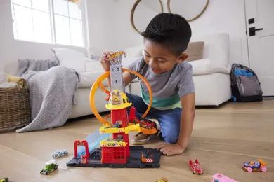 Hot Wheels City, Fire Station - Superloop, set de joaca