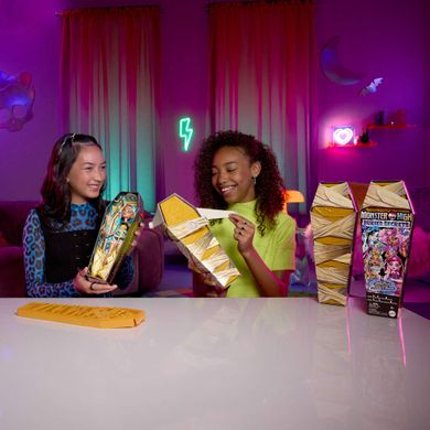 Monster High, Buried Secrets, papusa Clawdeen Wolf si accesorii