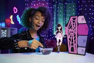 Monster High, Draculaura, papusa cu accesorii