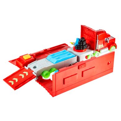 Cars, Glow Racers, Transforming Mack, set de joaca 2in1
